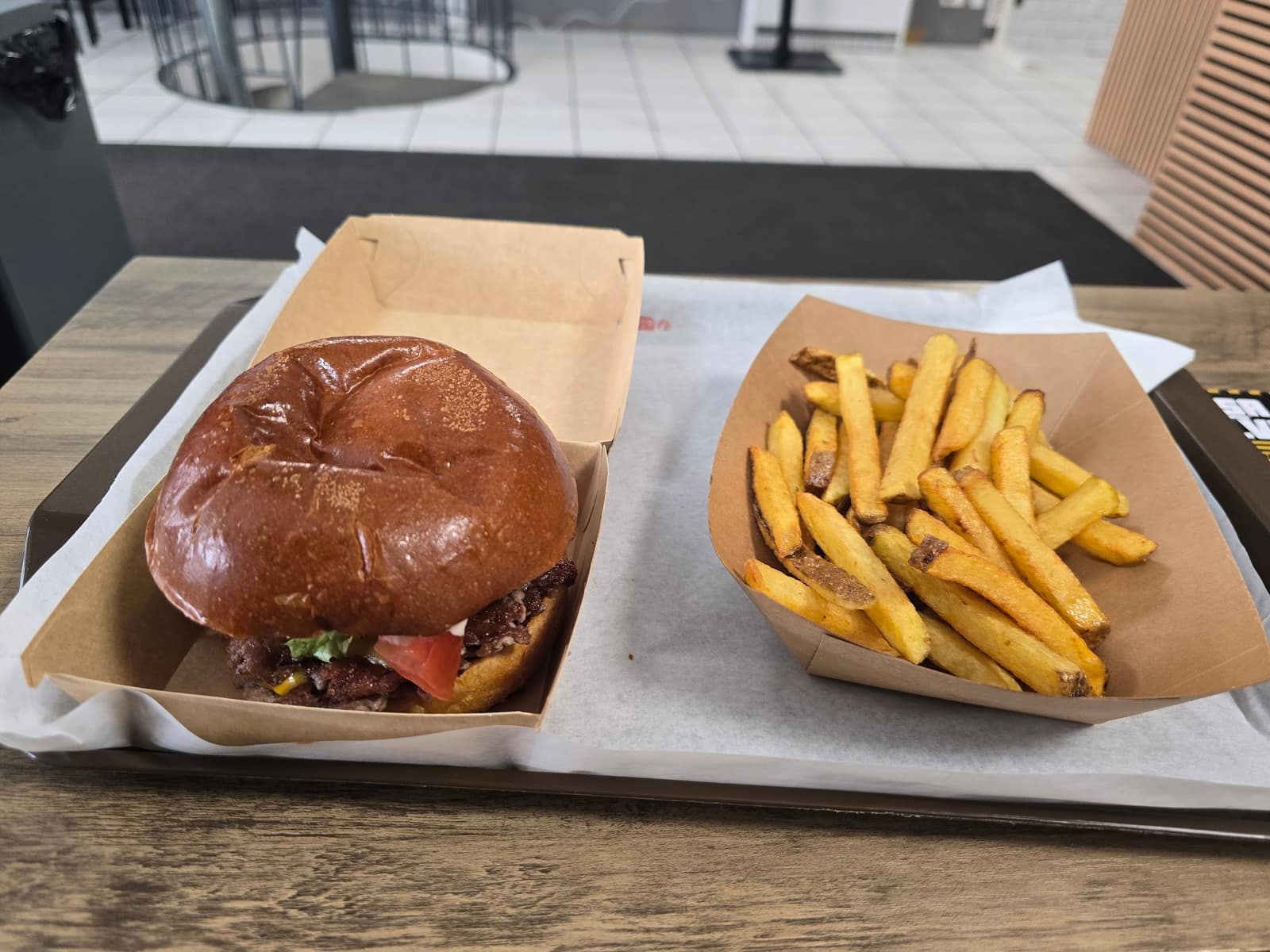 Casa Helvetica — Smashburger & Pastabox à 2900 Porrentruy